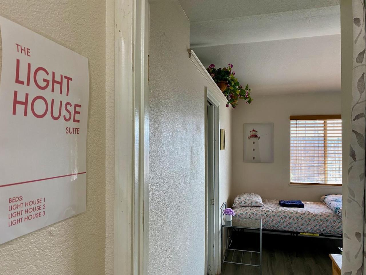 Whole Family - Wolfgram Hostel Sacramento Room photo